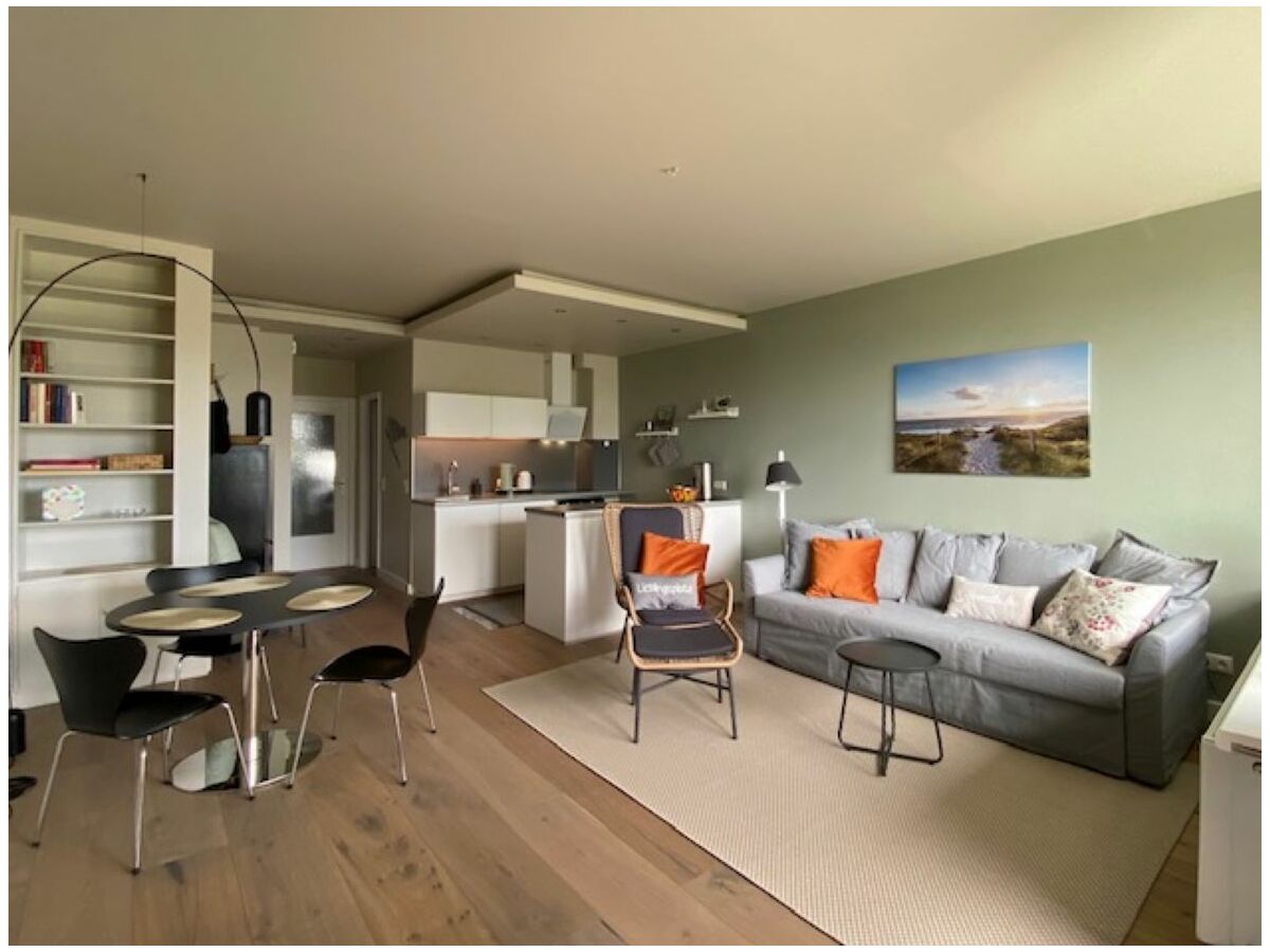 großräumiger Wohn und Küchenbereich