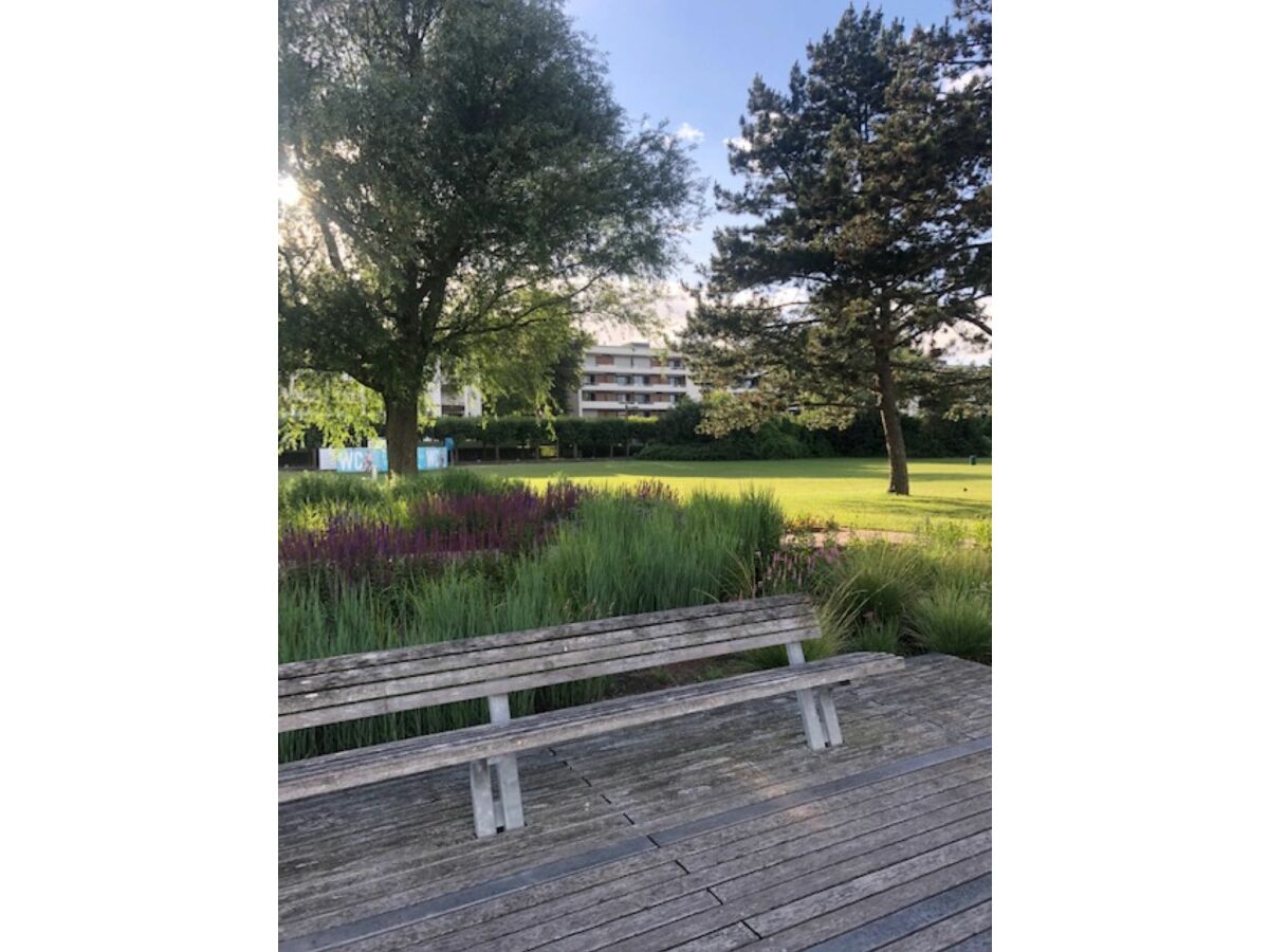 Promenade mit Ruhezonen