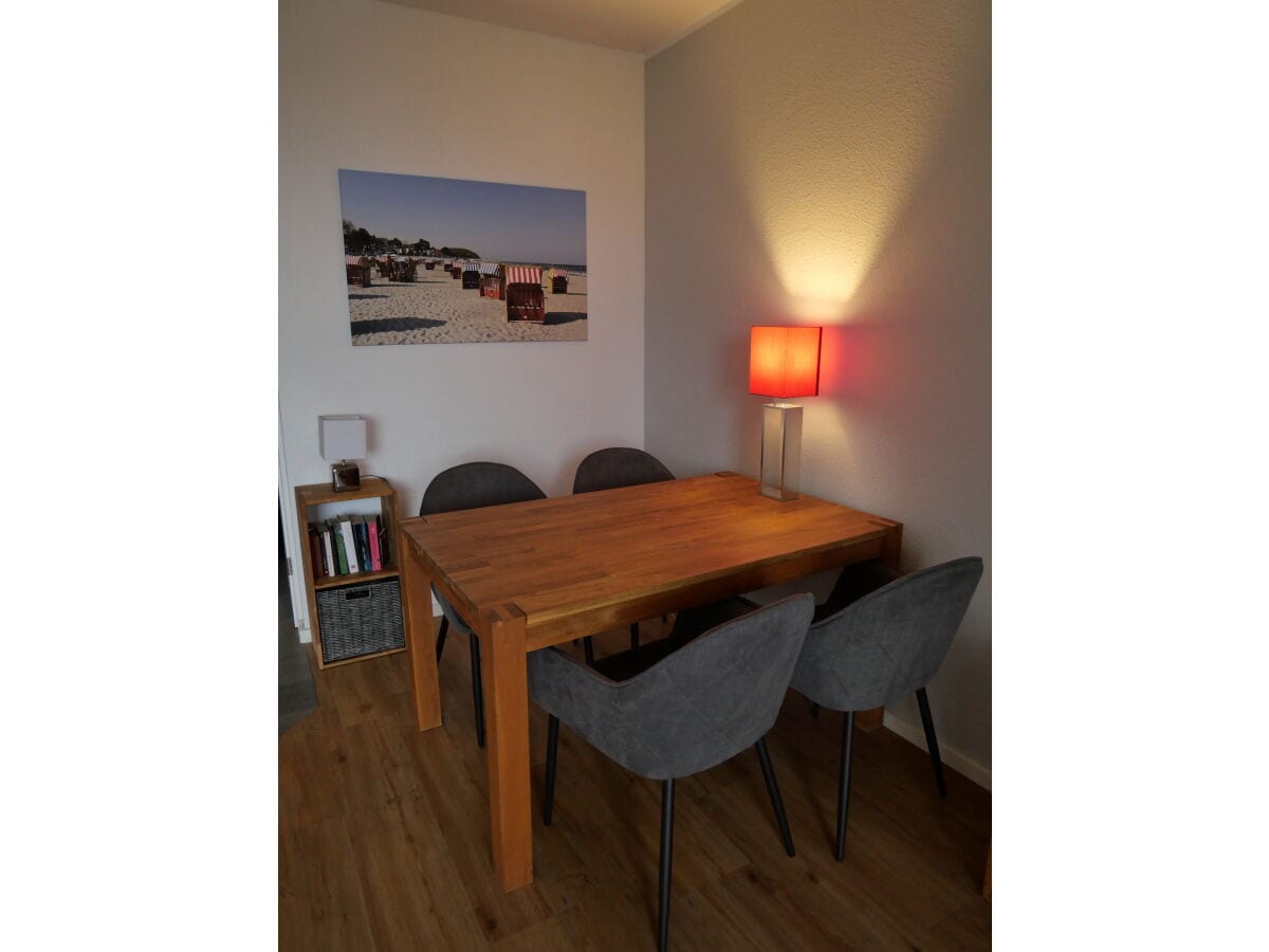 Essplatz mit 4Stühlen