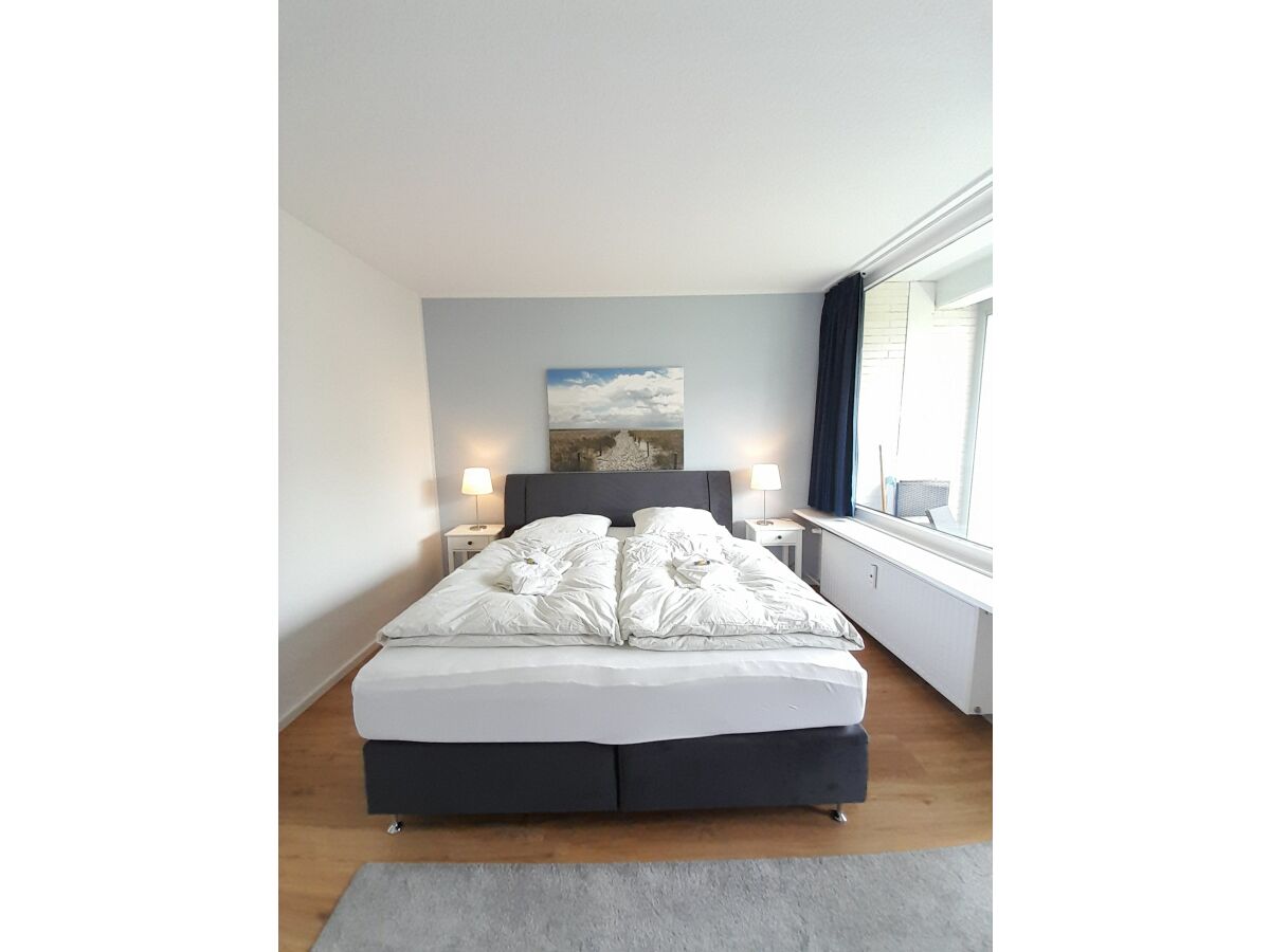 Schlafzimmer mit Balkon