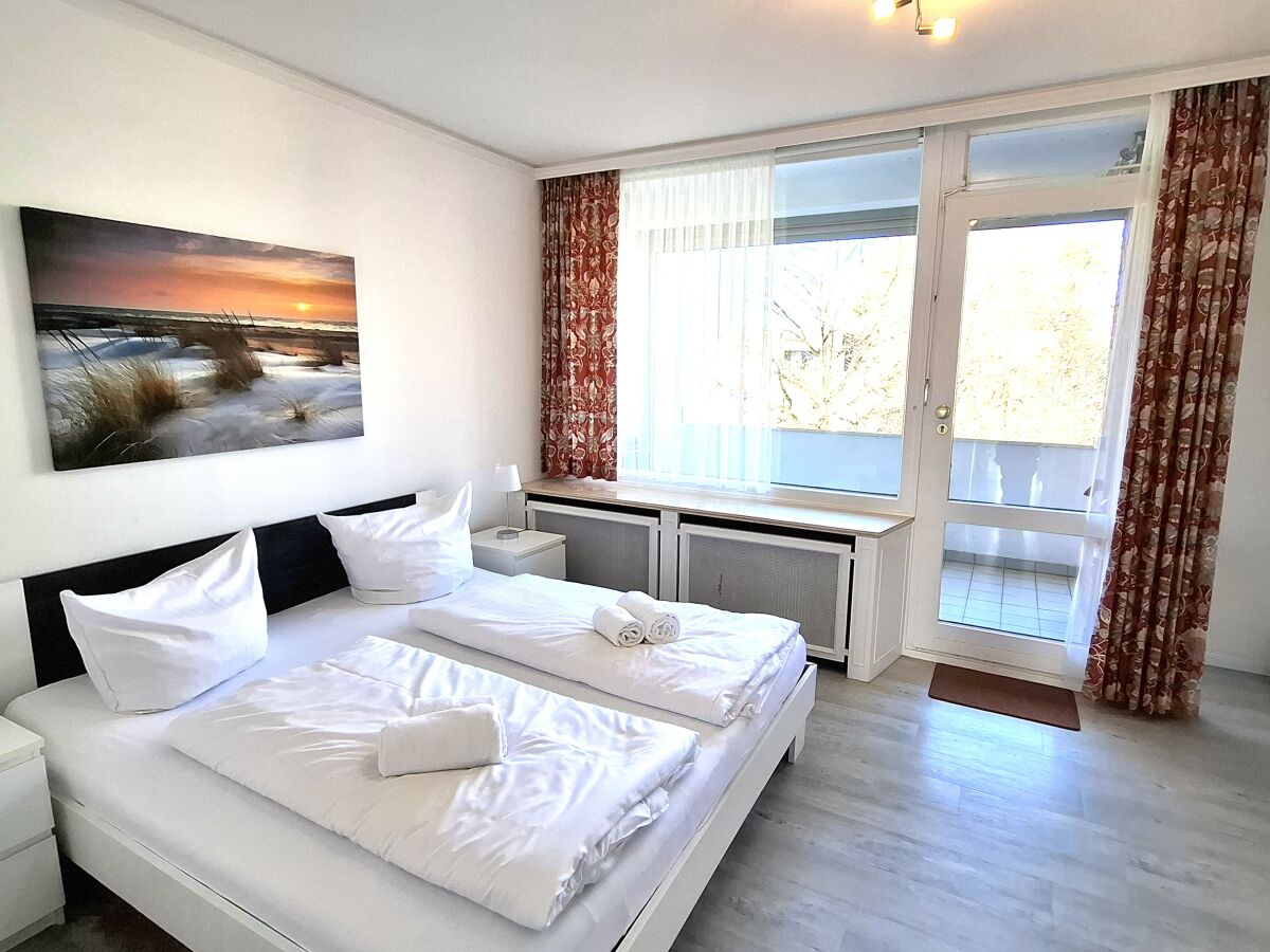 Schlafzimmer mit Balkon