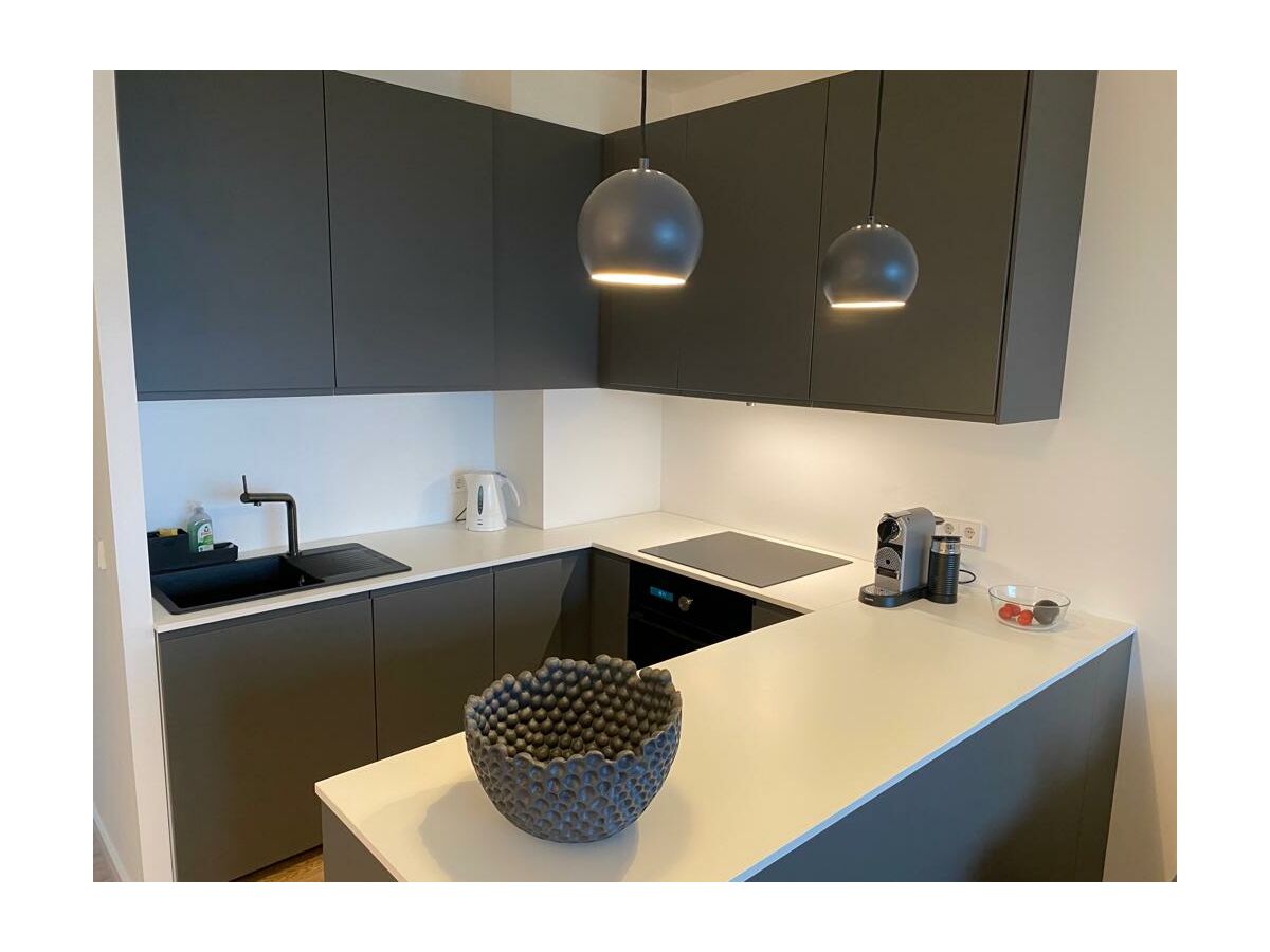 Voll ausgestattete Einbauküche